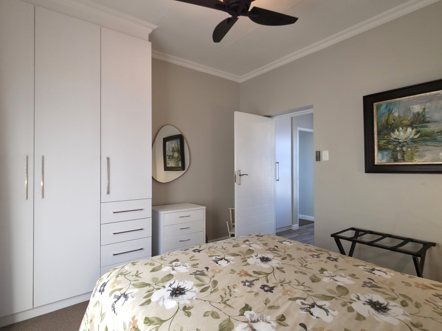 4 Bedroom Property for Sale in Wavecrest Eastern Cape